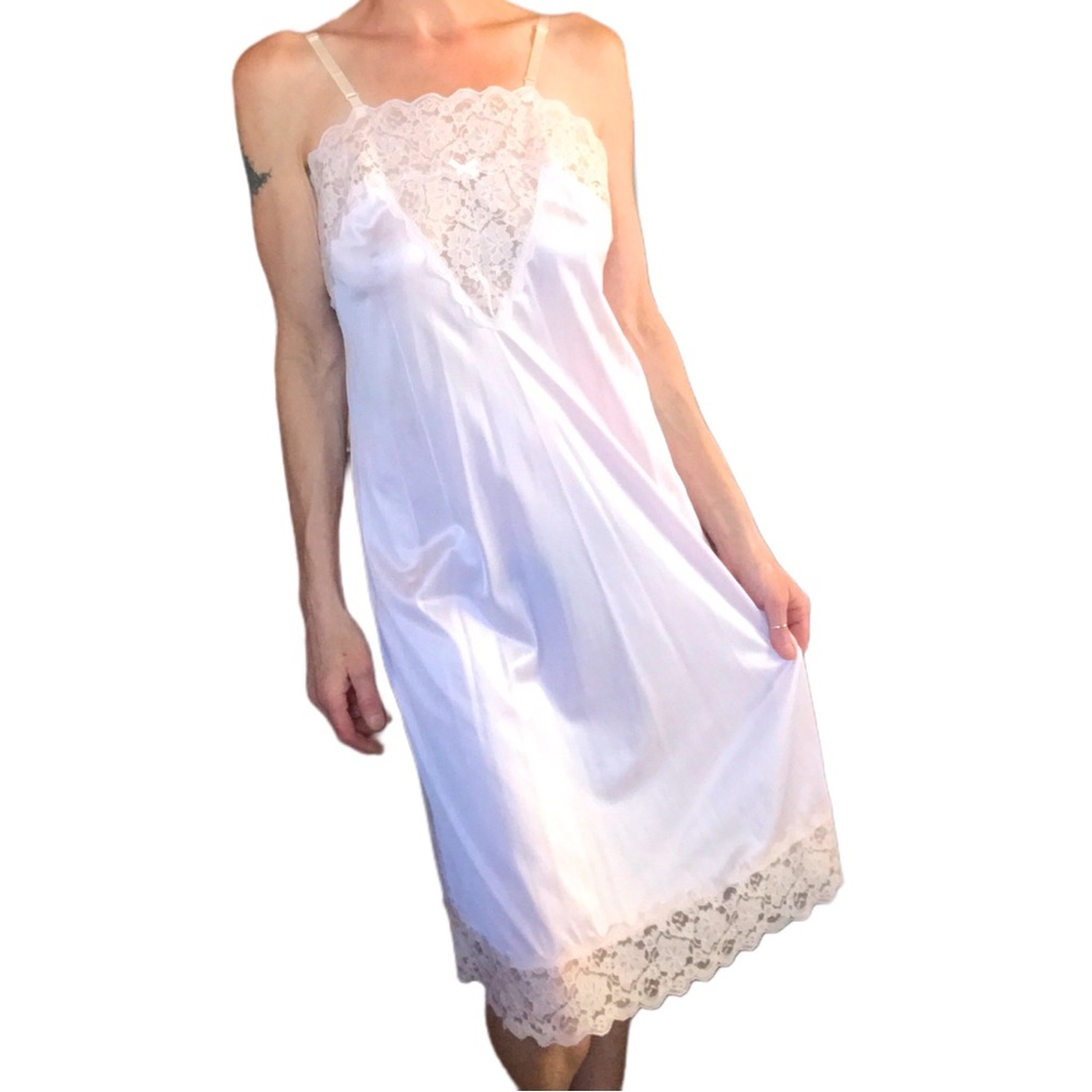 Vintage JCpenny pink slip dress sz 38 100% nylon lace  grannycore coquette sexy - Picture 5 of 6